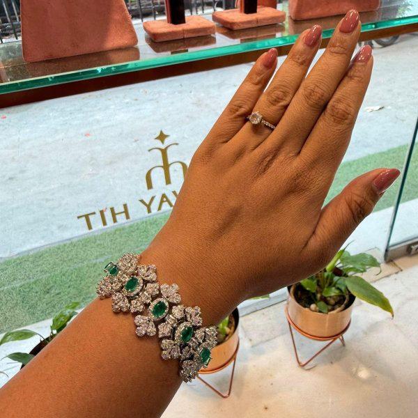 Kalika Diamond Bangle