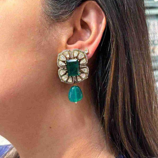 SHIVANI GREEN DOUBLET STUD