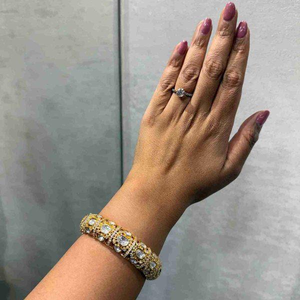 YUVI POLKI BANGLE