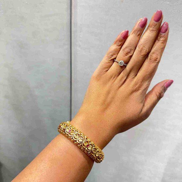 HIRAL TEMPLE BANGLE