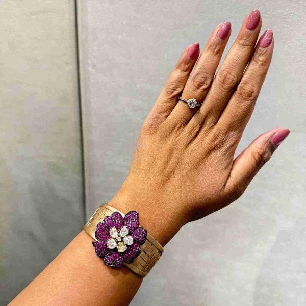 PINK FLOWER GOLD BRACELET
