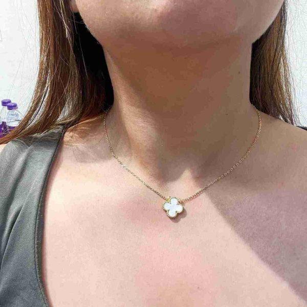 VANCLEEF WHITE PENDENT