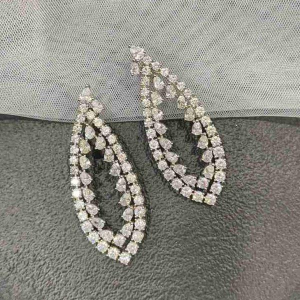 FREDDY DIAMOND EARRING