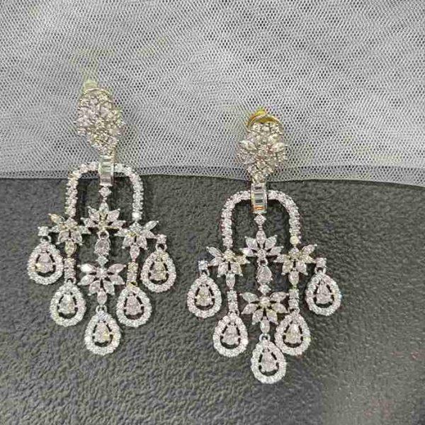 DORAN DIAMOND EARRING
