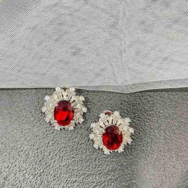 ONEX RED DIAMOND STUD