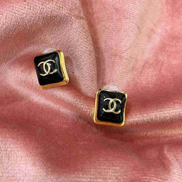 CHANEL BLACK BOB STUD