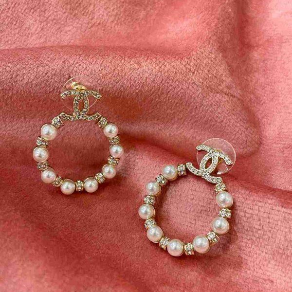 CHANEL PEARL O STUD