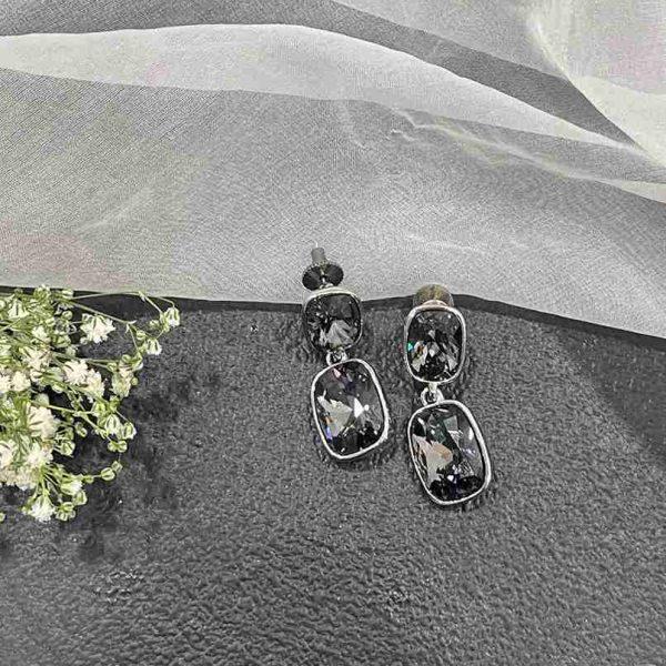 SWAROVSKI BLACK DROP EARRING