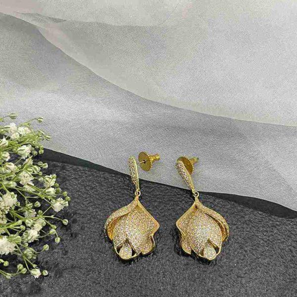 ROSE PETEL 92.5 SILVER EARRING