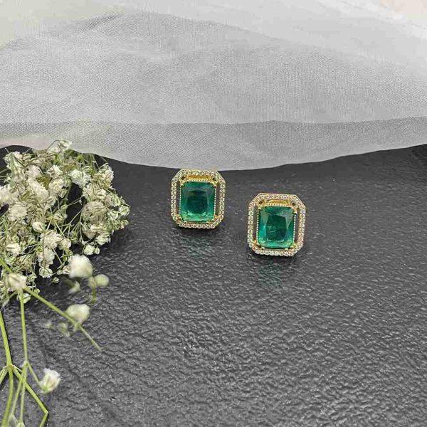 OAKLYN CRYSTAL STUD