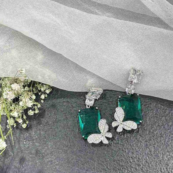 ROME GREEN CRYSTAL EARRING