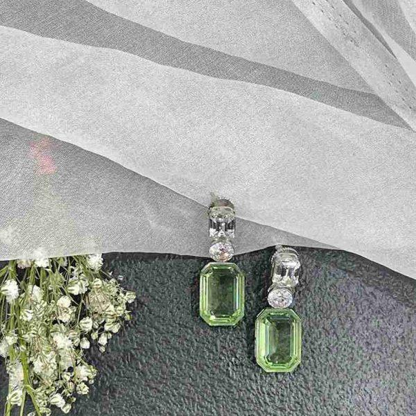 SWAROVKI GREEN ELEMENT EARRING