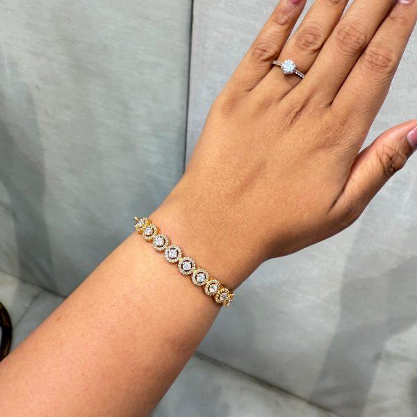 Vrishti Diamond Bangle
