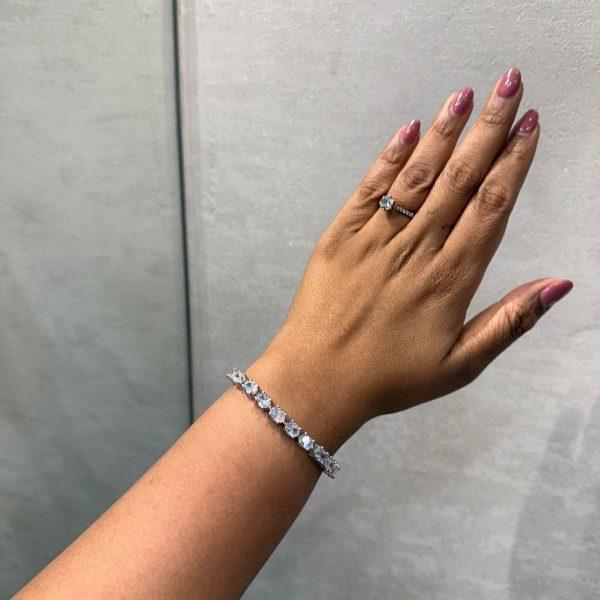 Larisa Diamond Bangle
