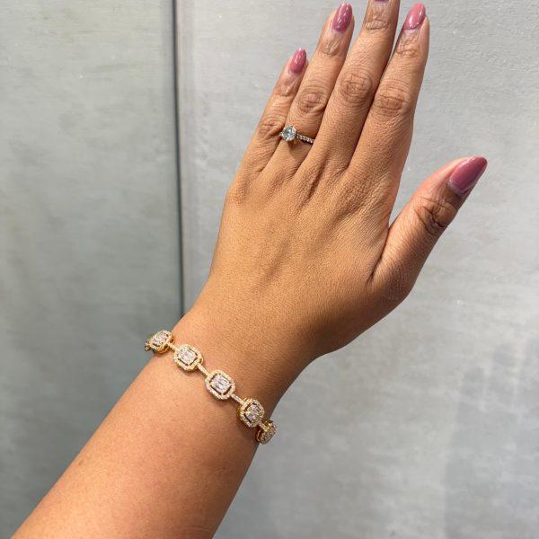 Samera Diamond Bangle