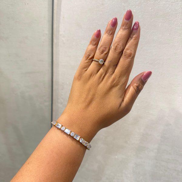 Divira Diamond Bangle
