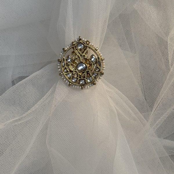 Lavya ring